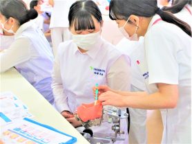 北海道歯科衛生士専門学校と合同演習を実施しました